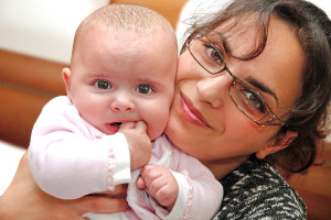 Bimba con la mamma